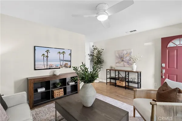 $1,100,000 | 695 Center Street, Unit B, Costa Mesa, CA 92627