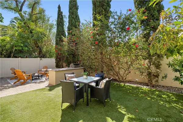 $1,100,000 | 695 Center Street, Unit B, Costa Mesa, CA 92627