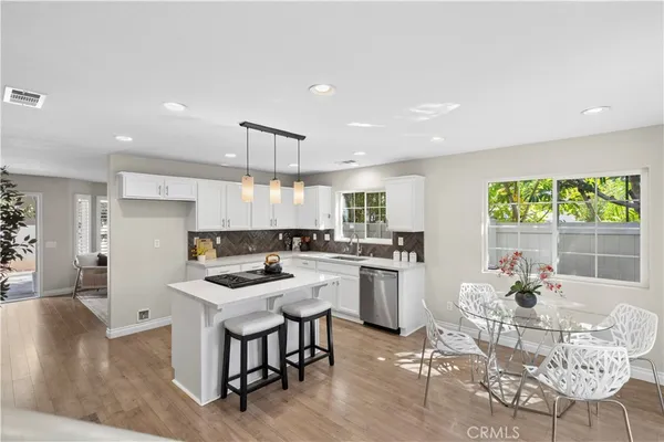 $1,100,000 | 695 Center Street, Unit B, Costa Mesa, CA 92627