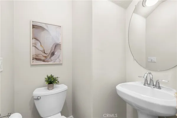 $1,100,000 | 695 Center Street, Unit B, Costa Mesa, CA 92627