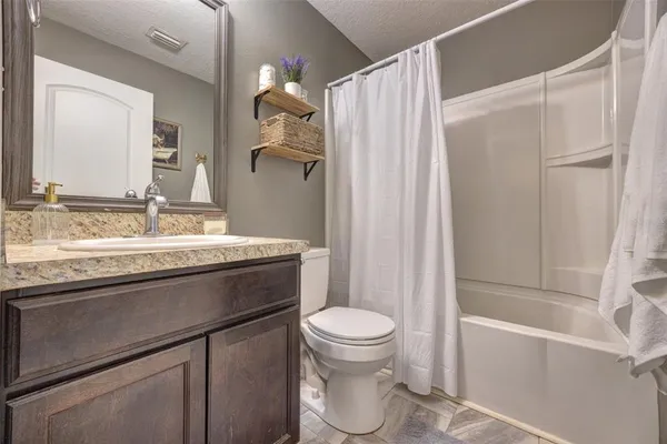 $279,000 | 309 Southern Winds Boulevard, DeLand, FL 32720