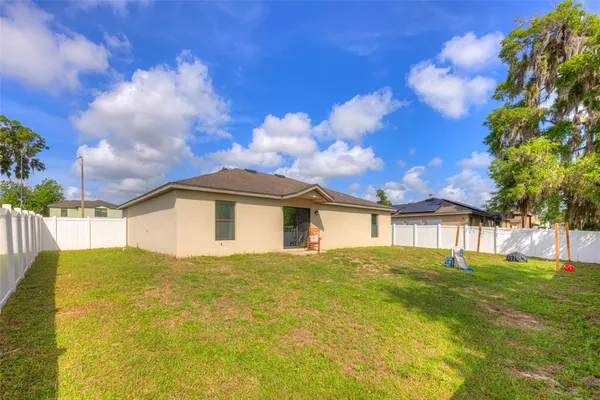 $279,000 | 309 Southern Winds Boulevard, DeLand, FL 32720