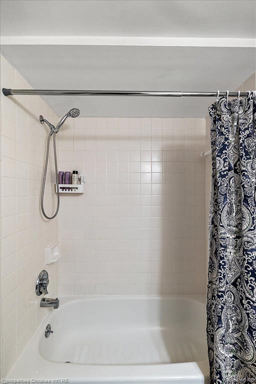 67 Maple Grove Clawson, MI 48017 - Photo 14 of 24 Gallery Image 14