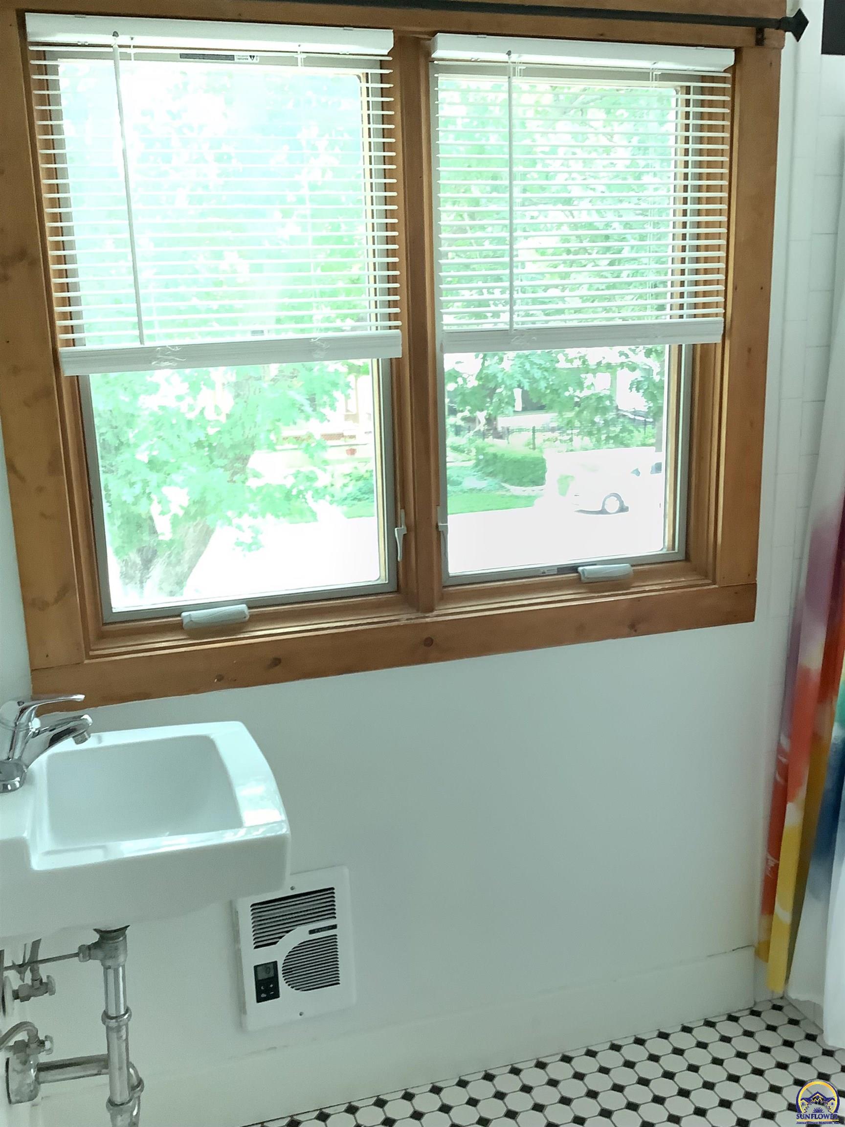 811 Southwest Buchanan Street Topeka, KS 66606 - Photo 21 of 37 Apt. 1