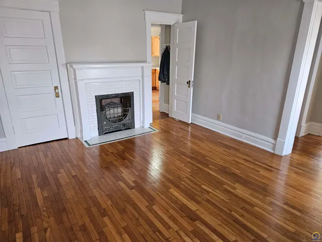 $459,777 | 811 Southwest Buchanan Street, Topeka, KS 66606