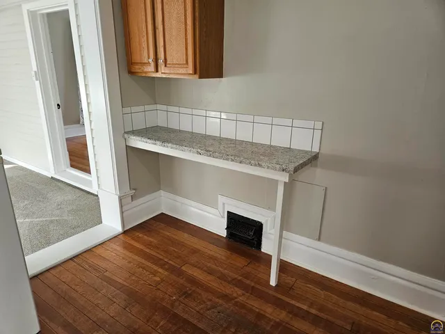 $459,777 | 811 Southwest Buchanan Street, Topeka, KS 66606