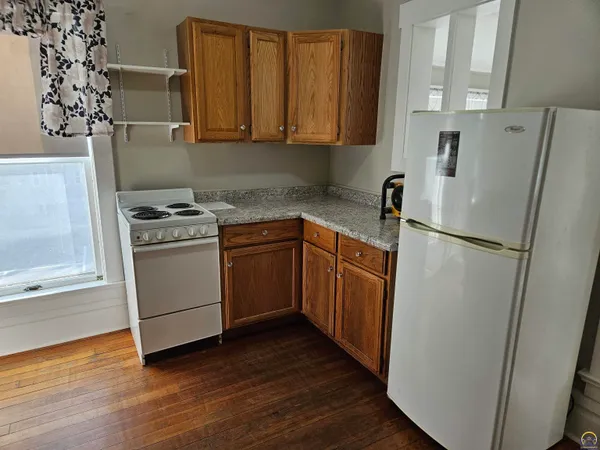 $459,777 | 811 Southwest Buchanan Street, Topeka, KS 66606