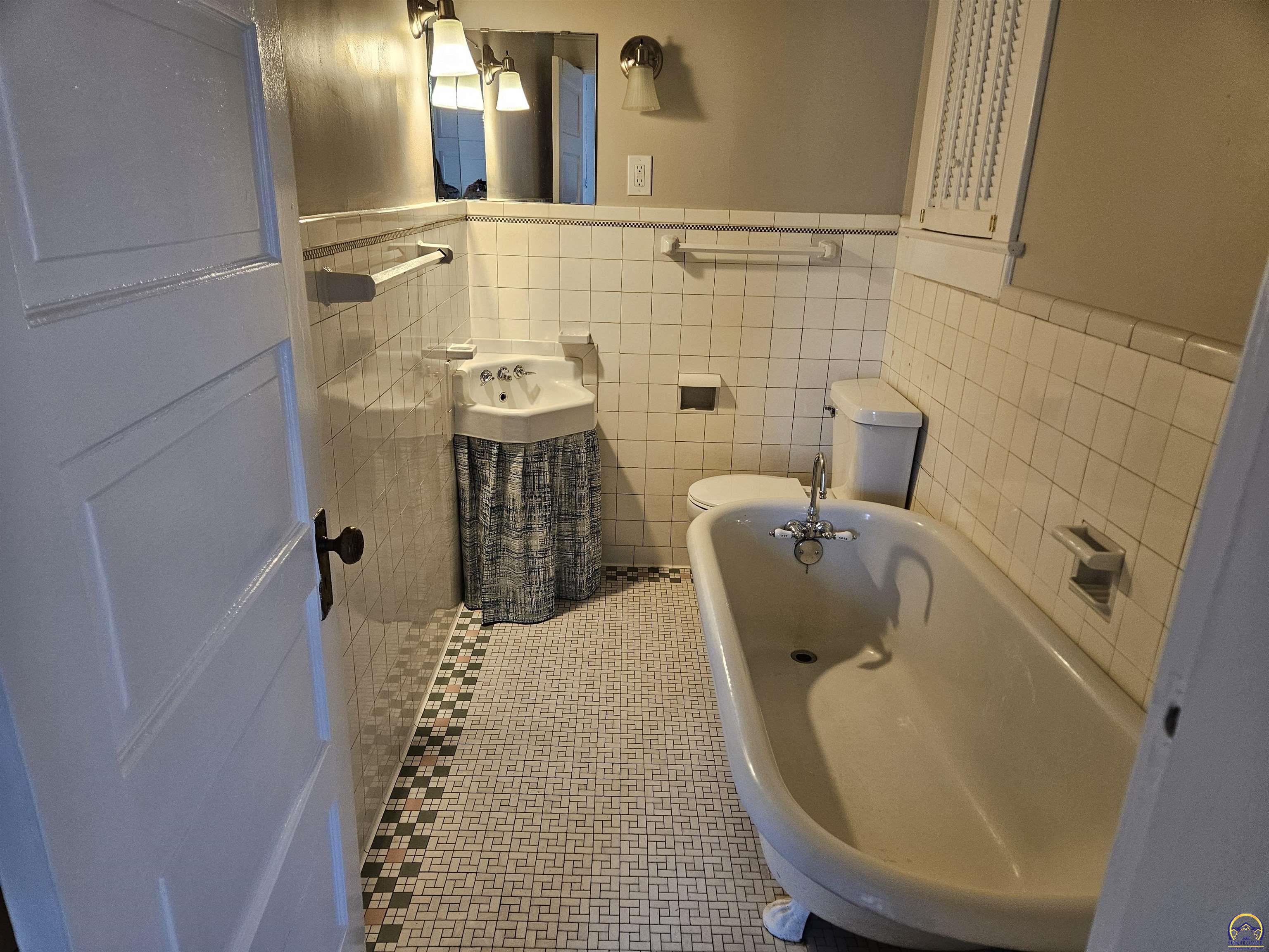 811 Southwest Buchanan Street Topeka, KS 66606 - Photo 32 of 37 Apt. 2