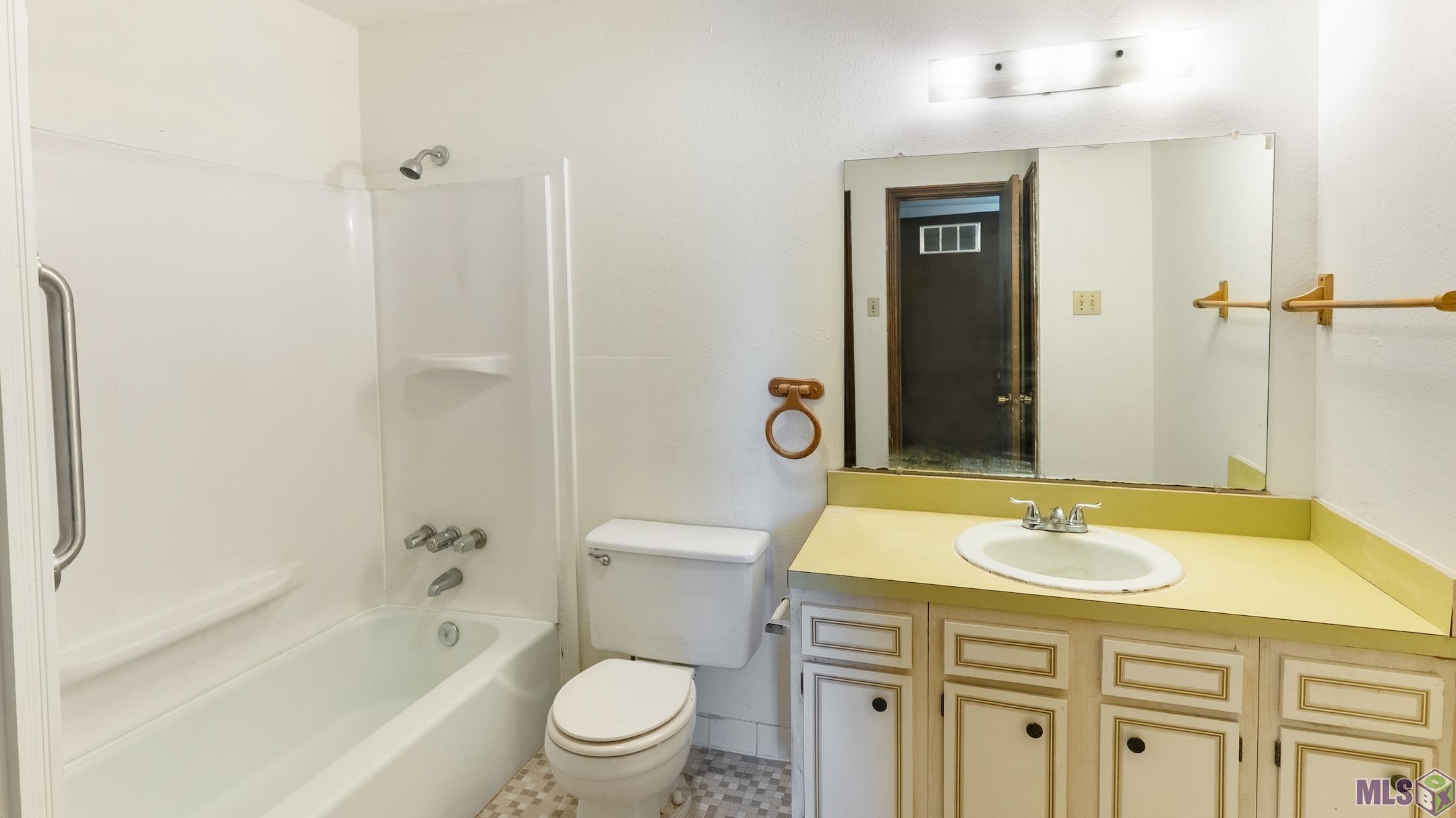 2100 College Drive, Unit 56 Baton Rouge, LA 70808 - Photo 8 of 9