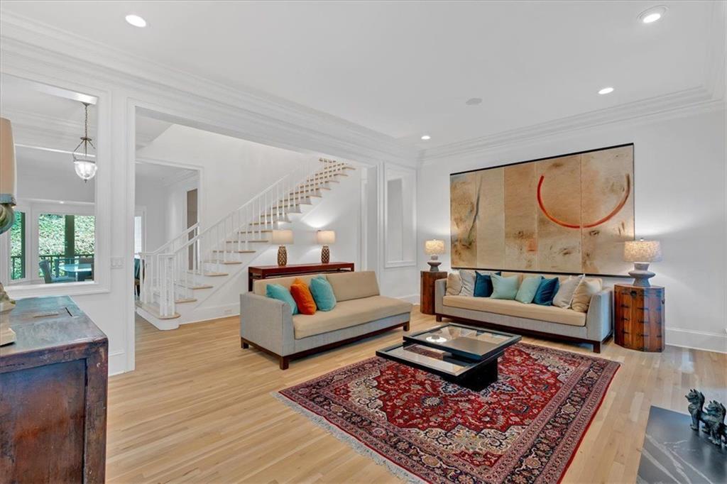 400 Old Ivy Road Northeast Atlanta, GA 30342 - Photo 15 of 114