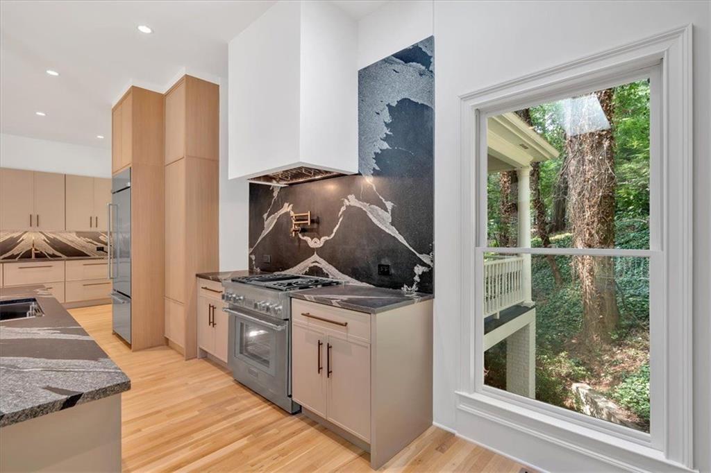 400 Old Ivy Road Northeast Atlanta, GA 30342 - Photo 29 of 114