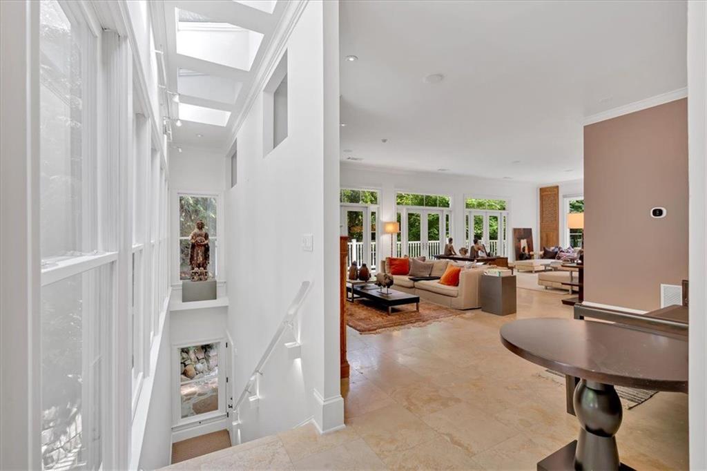 400 Old Ivy Road Northeast Atlanta, GA 30342 - Photo 35 of 114