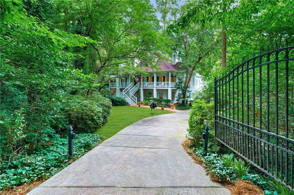 400 Old Ivy Road Northeast Atlanta, GA 30342 - Photo 6 of 114