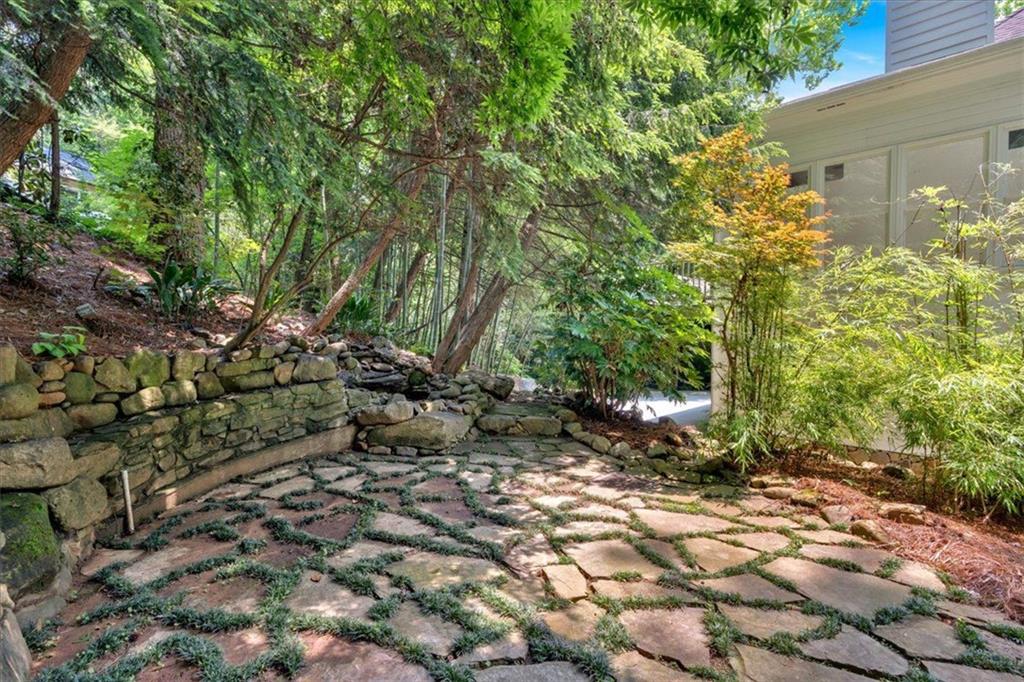 400 Old Ivy Road Northeast Atlanta, GA 30342 - Photo 93 of 114