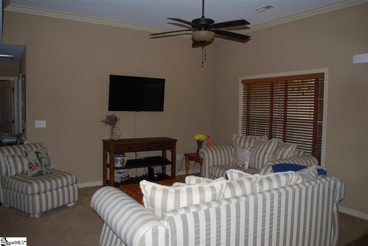 272 Sleepy River Road Simpsonville, SC 29681 - Photo 4 of 17 Gallery Image 4