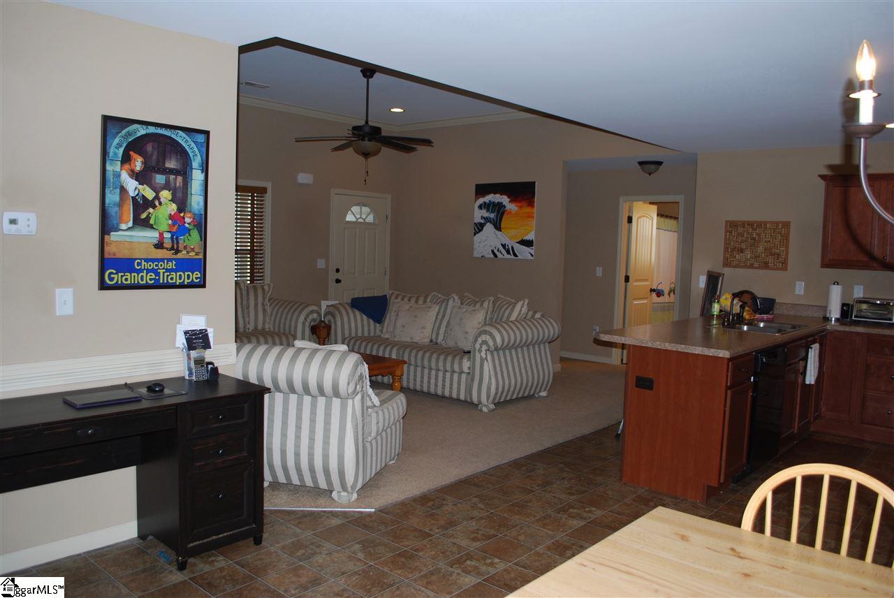 272 Sleepy River Road Simpsonville, SC 29681 - Photo 8 of 17 Gallery Image 8