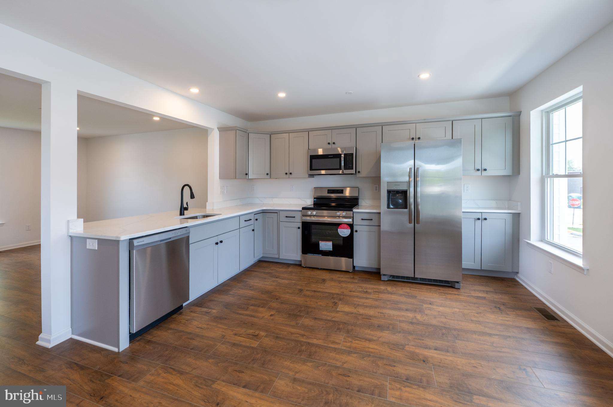 560 Long Street, Unit 1 Emmaus, PA 18049 - Photo 5 of 11