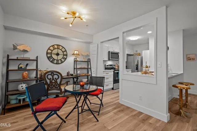 $300,000 | 805 March Court, Unit B, Wilmington, NC 28405