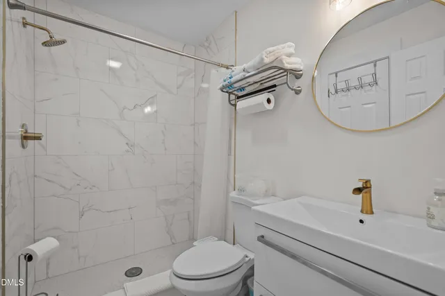 $300,000 | 805 March Court, Unit B, Wilmington, NC 28405