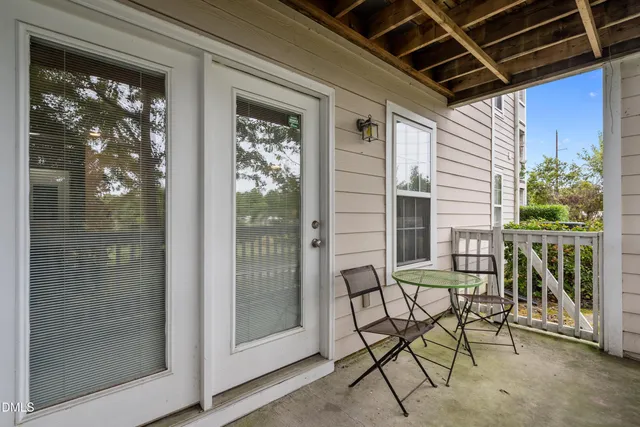 $300,000 | 805 March Court, Unit B, Wilmington, NC 28405
