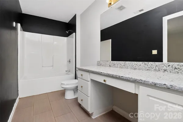 $389,500 | 6238 King George Drive, Charlotte, NC 28213