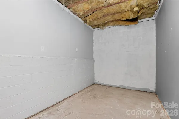 $389,500 | 6238 King George Drive, Charlotte, NC 28213
