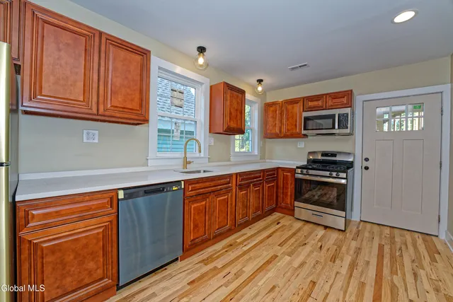 $435,000 | 633 Lang Street, Schenectady, NY 12308