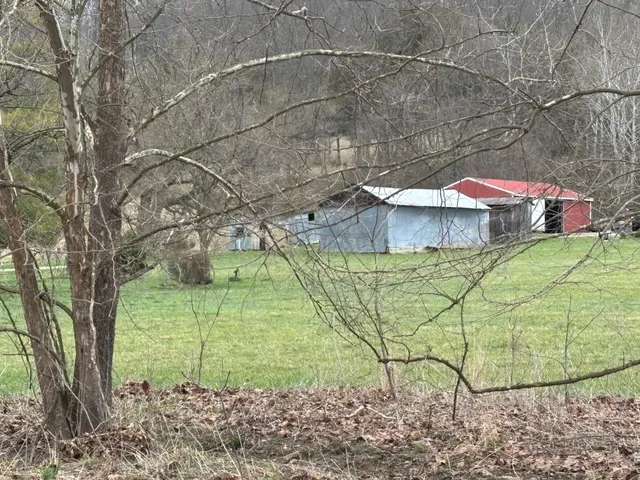 $699,900 | 6033 Siemon Road, Brookville, IN 47012