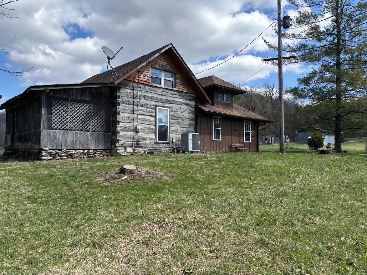 6033 Siemon Road Brookville, IN 47012 - Photo 3 of 39