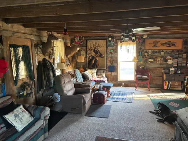 $699,900 | 6033 Siemon Road, Brookville, IN 47012