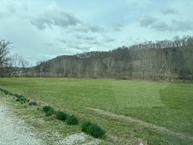 $699,900 | 6033 Siemon Road, Brookville, IN 47012