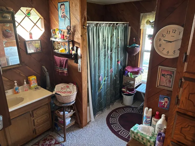 $699,900 | 6033 Siemon Road, Brookville, IN 47012