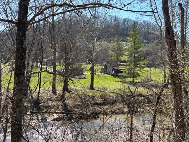 $699,900 | 6033 Siemon Road, Brookville, IN 47012