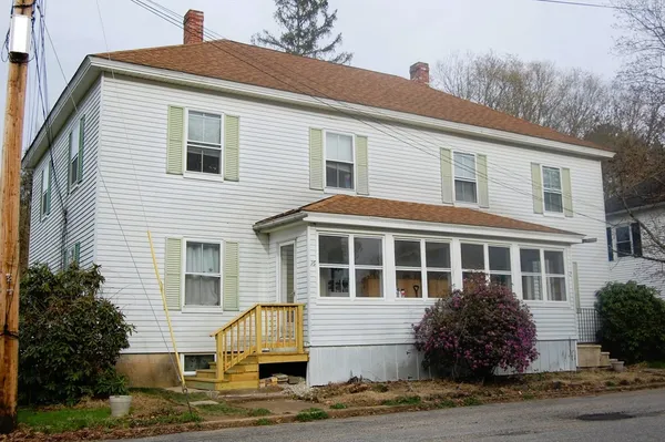 $420,000 | 12-16 Church Street, Barre, MA 01074