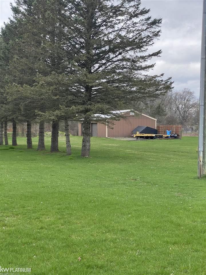 2730 Kronner Road Columbus, MI 48063 - Photo 75 of 78 Pole barn and trees in ba