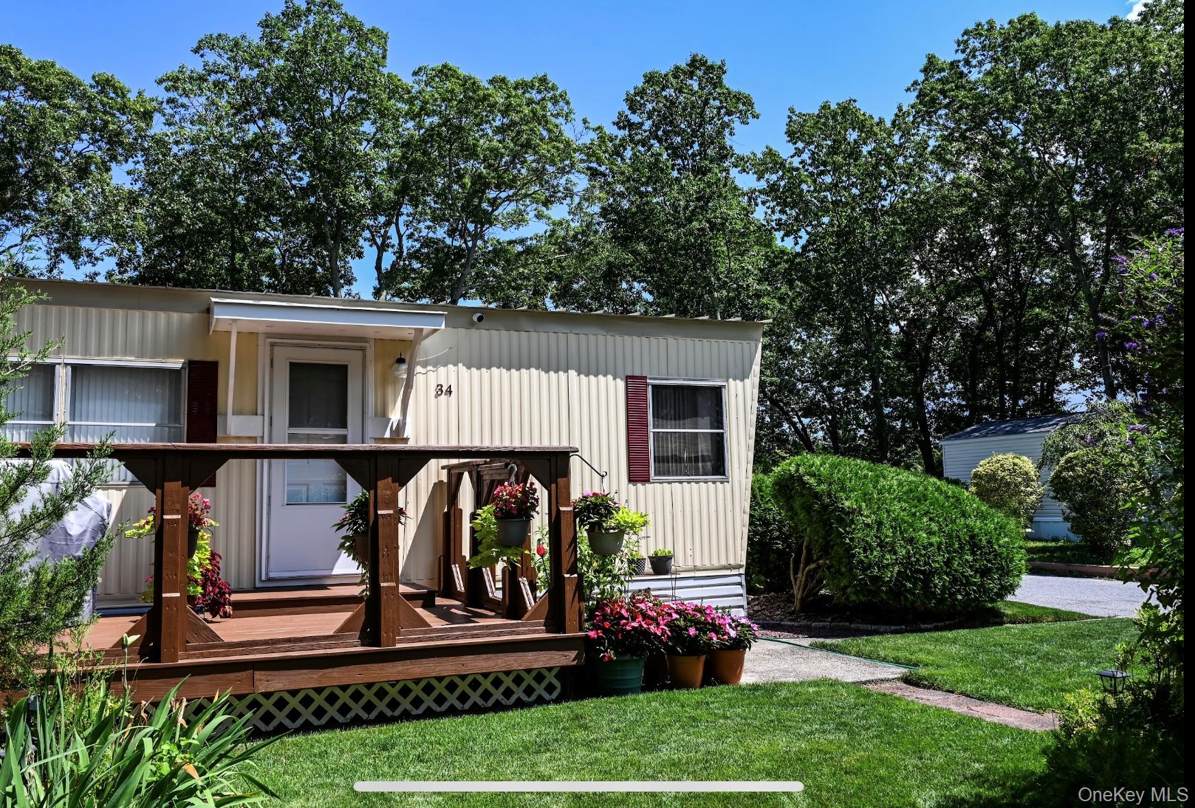433-34 Mill Road Manorville, NY 11933 - Photo 5 of 20 Gallery Image 5