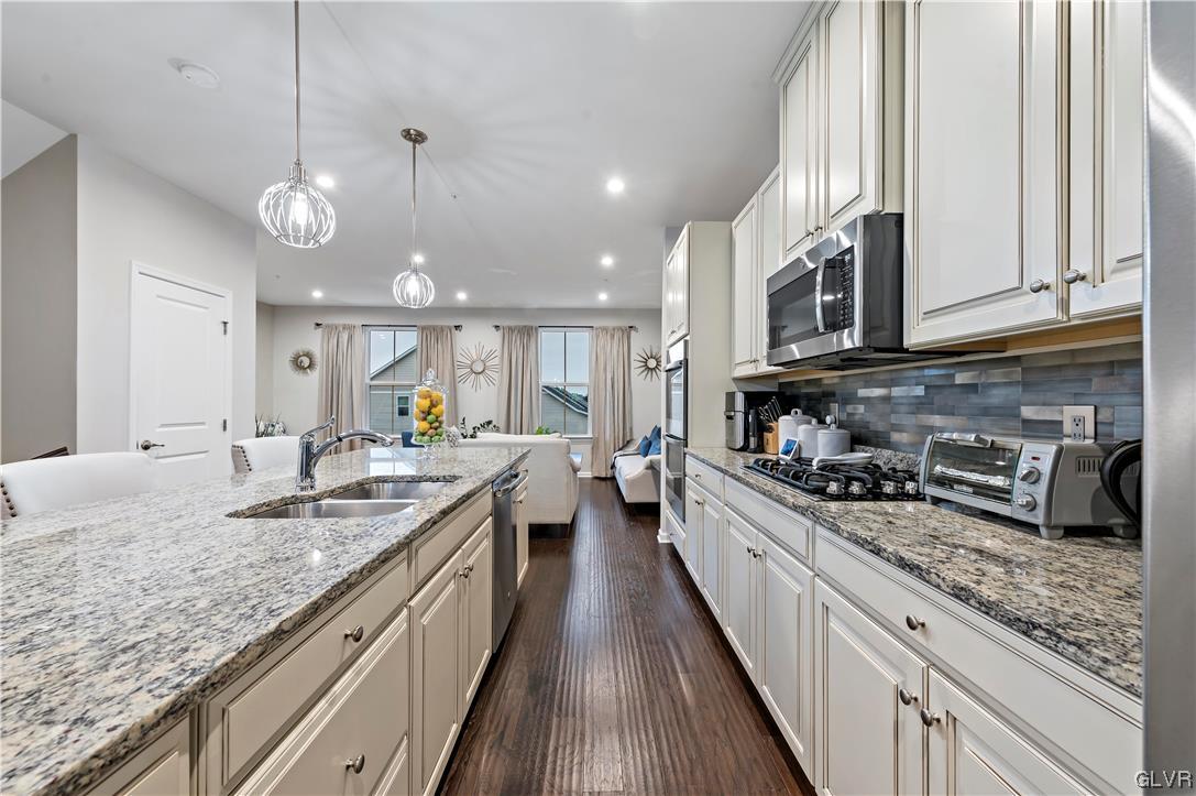 2340 Raya Way Easton, PA 18045 - Photo 21 of 39 Gallery Image 21