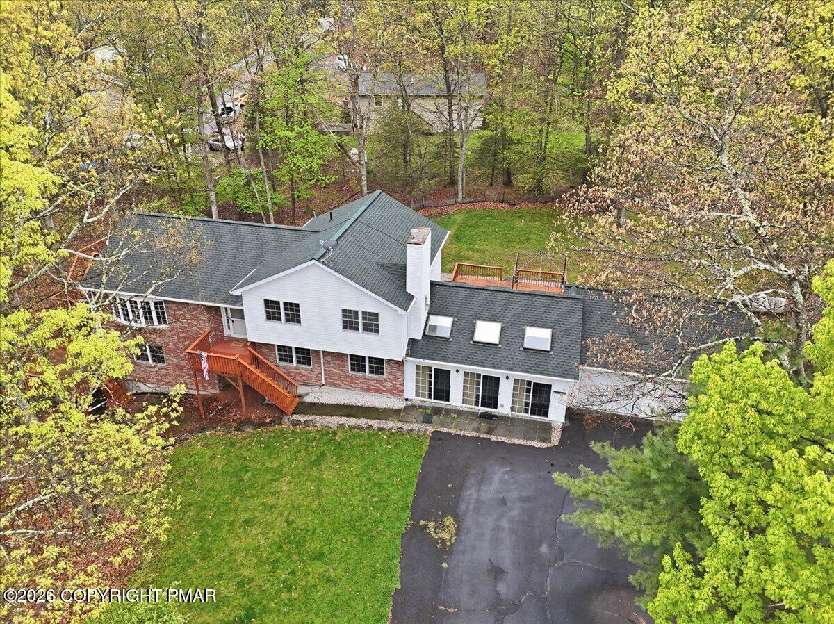 349 Bumble Bee Pass Cresco, PA 18326 - Photo 30 of 31 Front Ariel