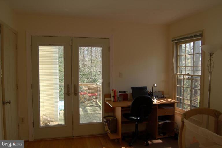 8186 Cliffview Avenue Springfield, VA 22153 - Photo 11 of 23 Master Bedroom #2