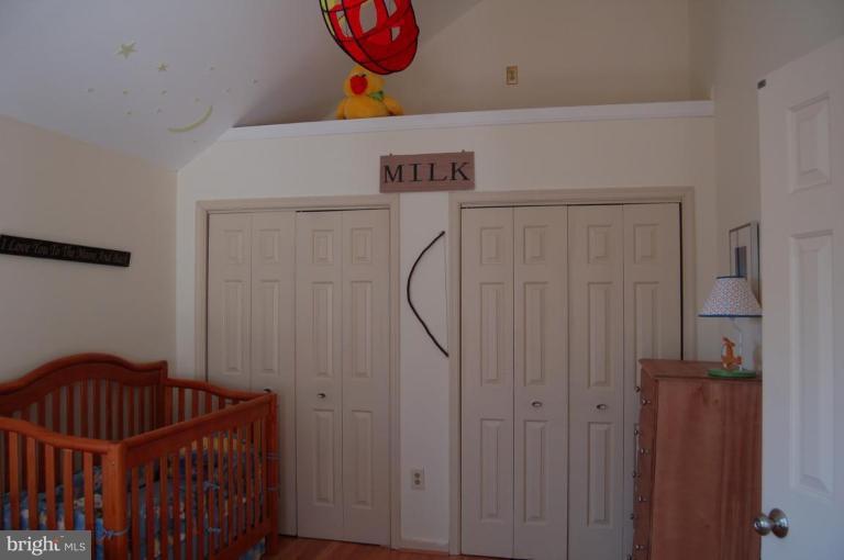 8186 Cliffview Avenue Springfield, VA 22153 - Photo 16 of 23 Bedroom #2