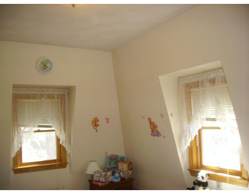 18 Maple Street Saugus, MA 01906 - Photo 13 of 21 Gallery Image 13