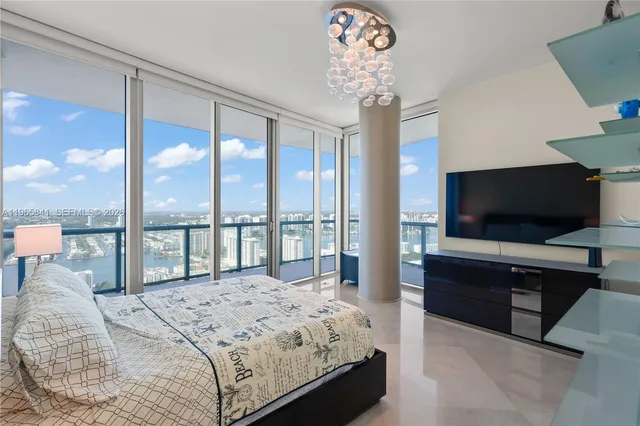 $24,500 | 17001 Collins Avenue, Unit 4608, Sunny Isles Beach, FL 33160