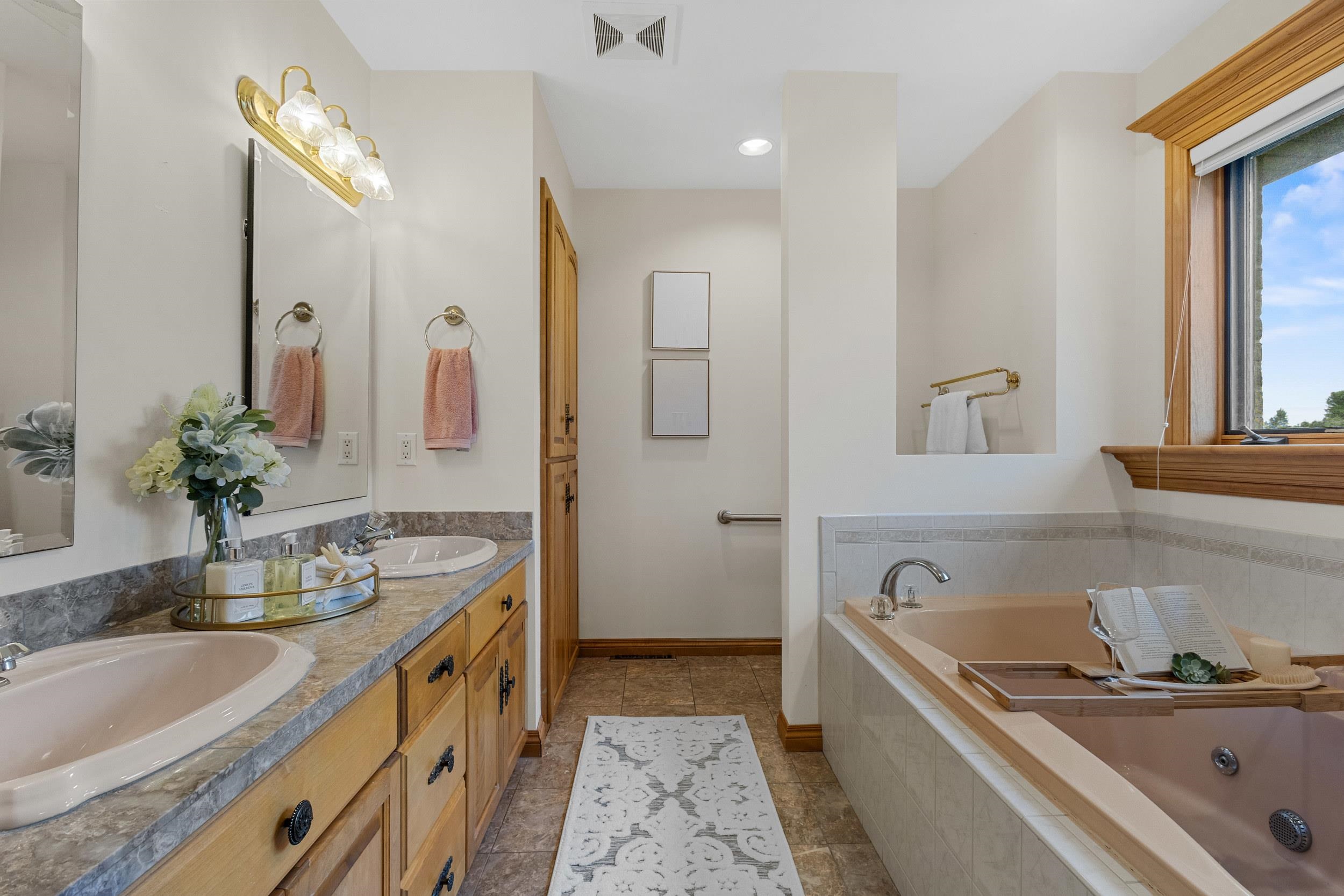 2516 Van Rite Court Green Bay, WI 54311 - Photo 29 of 62