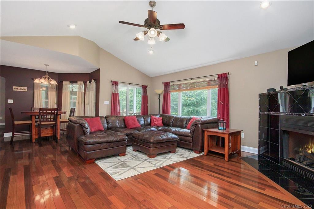 5455 Lake Wylie Road Clover, SC 29710 - Photo 7 of 32 Gallery Image 7
