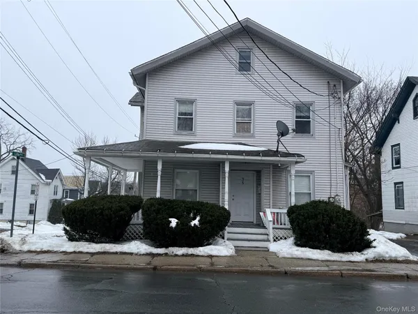 $1,895 | 35 East Avenue, Unit 2, Middletown, NY 10940