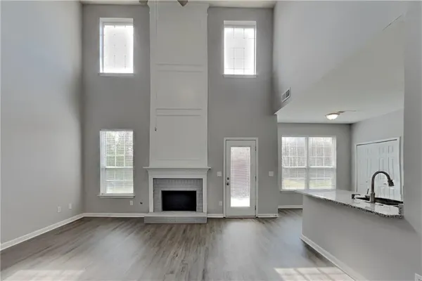 $2,400 | 1675 Huntcrest Park Southwest, Mableton, GA 30126