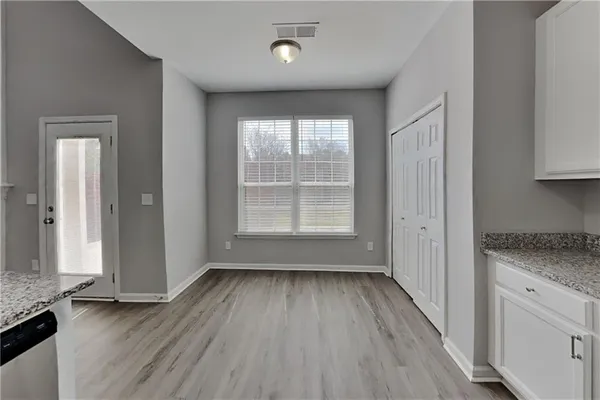 $2,400 | 1675 Huntcrest Park Southwest, Mableton, GA 30126