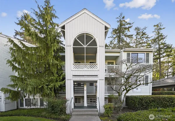 $260,000 | 25131 98th Place South, Unit B110, Kent, WA 98030
