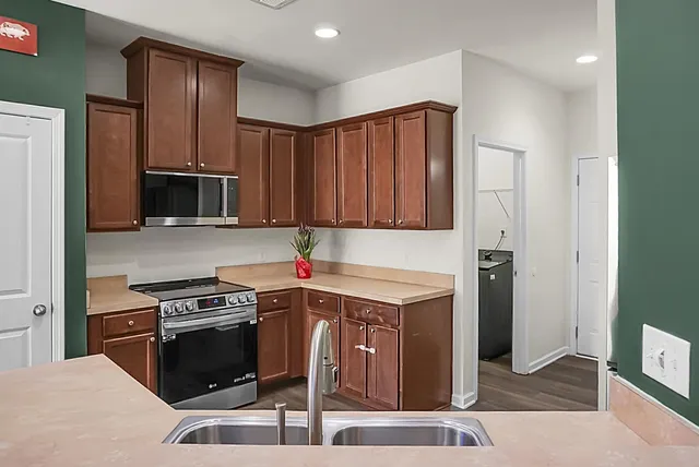 $339,900 | 407 Turnbridge Lane, Summerville, SC 29483