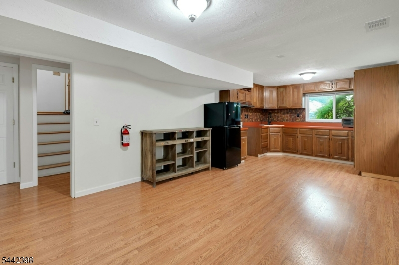 61 Fairmount Road Parsippany, NJ 07054 - Photo 17 of 21